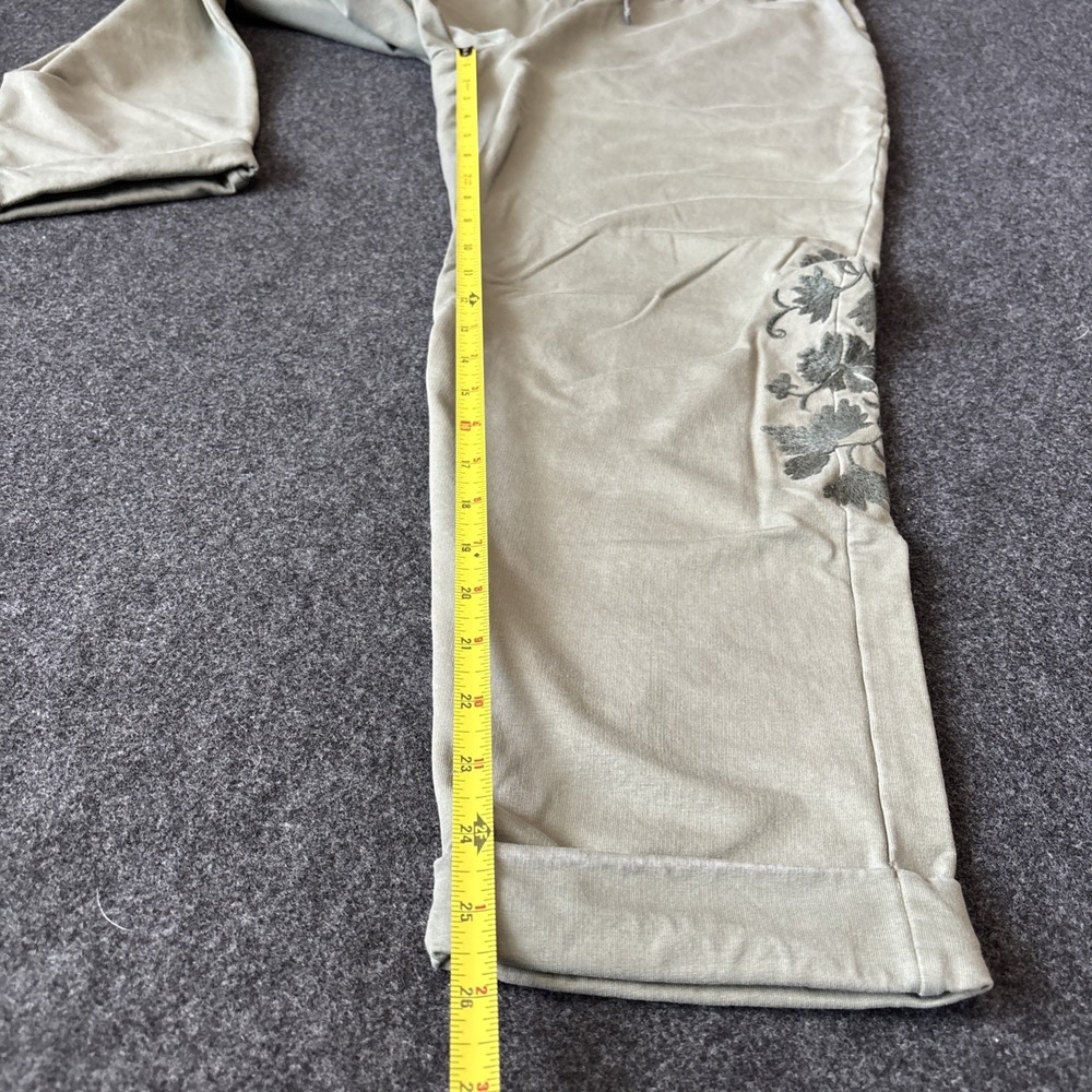 J Jill Embroidered Jogger Pant Size S Olive Green Drawstring Boho Comfort Floral - Picture 11 of 12